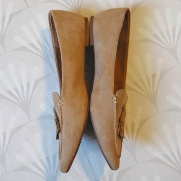 Lulus pointed toe tan flats - Picture 2 of 5